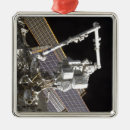 Suche nach raumstation ornamente Komponenten