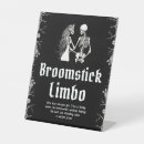 Suche nach broomstick Gotisch