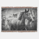 Suche nach schwarzes pferd decken Jede person