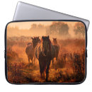 Suche nach wildes pferd laptop schutzhüllen Tiere