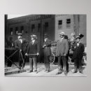 Suche nach gekleidet poster Mode