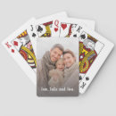 Suche nach der gitarre spielt spielkarten Jede person