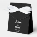 Suche nach gewohnheit hochzeit geschenkboxen Jede person