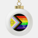 Suche nach stolz ornamente Jede person