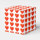 Suche nach rotes herz papier geschenk box Jede person