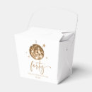 Suche nach glänzend papier geschenk box Jede person