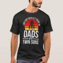 Suche nach zwei söhne tshirts Exemplare