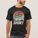 Suche nach retro wohnwagen tshirts Camping