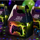 Suche nach gamer papier geschenk box Jede person