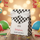 Suche nach 4 papier geschenk box Junge