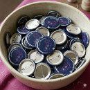 Suche nach schwangere frau buttons Jede person