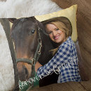 Suche nach square kissen Foto