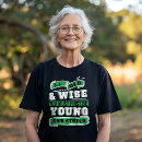 Suche nach junge frau oder alte dame tshirts Jede person