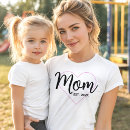 Suche nach schwarz weißes rot tshirts Mutter