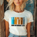 Suche nach februar tshirts Jede person