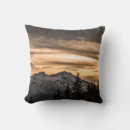 Suche nach schnee bedeckte berg Momente