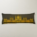 Suche nach architektur kissen Gold