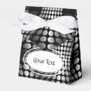 Suche nach tapeten papier geschenk box Jede person