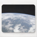 Suche nach erde vom raum mousepads Oberfläche