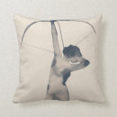 Suche nach bogenschießen kissen Feminismus