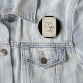 002 Kleinigkeiten genießen Sticker Button (Beispiel)