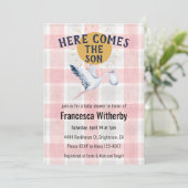 007 Red 020 Fog Sun Plaid Stork Baby Shower Einladung (Stehend Vorderseite)