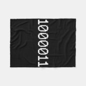 1000011 Binary Code For 67 Funny Tech Meme Compute Fleecedecke (Vorderseite (Horizontal))