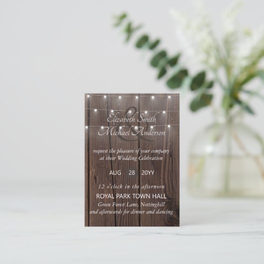 100 Budget RUSTIC Wood Wedding lädt ein Hinweiskarte (Stehend Vorderseite)