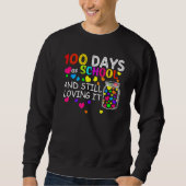 100 Days Of School And Still Loving It Hearts Cute Sweatshirt (Vorderseite)