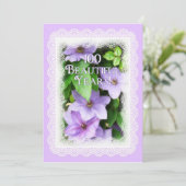 100. Geburtstagsfeier-Lila Clematis/Spitz Einladung (Stehend Vorderseite)