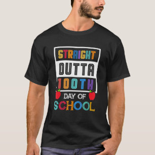 100. Kindergartenlehrertag direkt vor der Tür T-Shirt