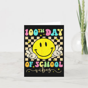 100. Tag der Schule Vibes Niedlich Lächeln Gesicht Karte