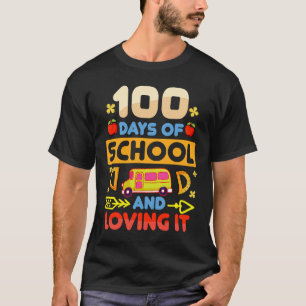 100 Tage der Schule und die Liebe es Apple Bus und T-Shirt