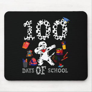 100 Tage klüger bei Dalmatinern, die an Schulen be Mousepad