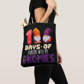 100 Tage mit meiner Gnomen-Schule Tasche (Von Nahem)