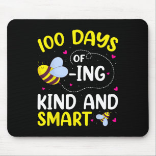 100 Tage mit netter und intelligenter Biene 100. Mousepad