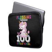 100 Tage Schuleinschluss Laptopschutzhülle (Vorderseite Links)