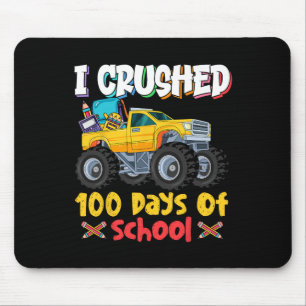 100 Tage schulischer Monster-Lkw zerdrückt Mousepad