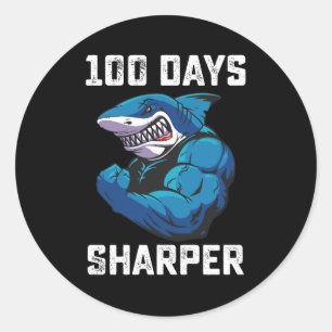 100 Tage Sharper Shark 100. Tag der Schule Gym Runder Aufkleber