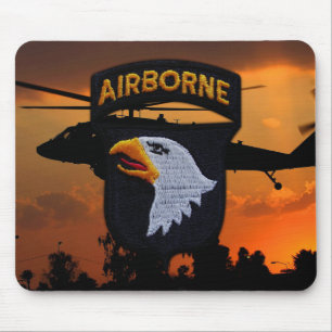 101. ABN DIV Im Flugzeug Division Screaming Eagles Mousepad