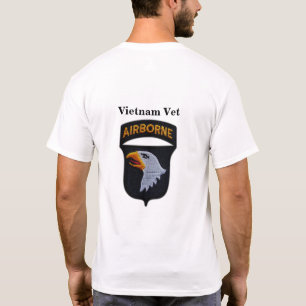 101. ABN Im Flugzeug Division Screaming Eagles Vet T-Shirt