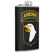 101. Im Flugzeug Abteilung Militärveteran Flachmann (Rechts)