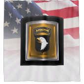 101. Im Flugzeug Abteilung "Screaming Eagles" Duschvorhang (Vorderseite)