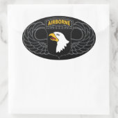 101. Im Flugzeug Abteilung "Screaming Eagles" Ovaler Aufkleber (Tasche)