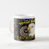 101. im Flugzeug - der schreiende Adler Kaffeetasse (Vorderseite Links)