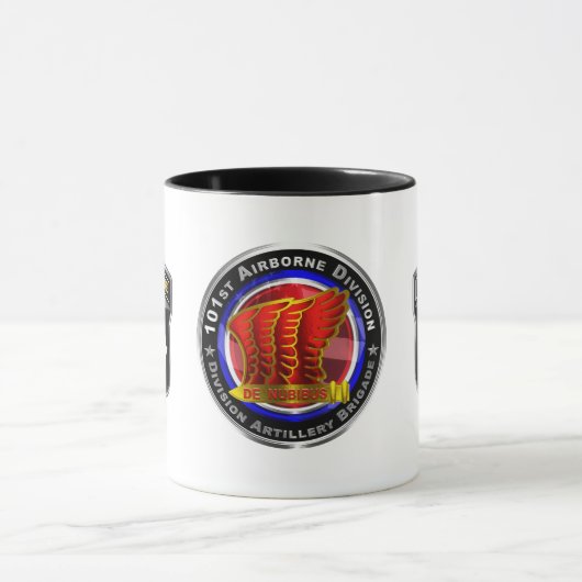 101. Im Flugzeug Division Artillery Brigade Tasse (Zentrum)