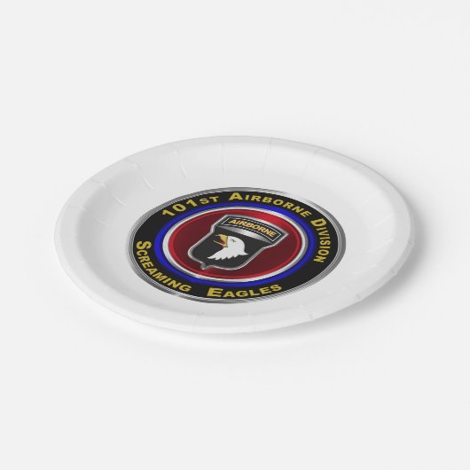 101. Im Flugzeug Division Custom Pappteller (Schrägansicht)