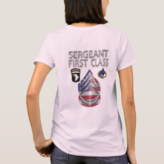 101. Im Flugzeug Division Sergeant First Class T-Shirt (Rückseite)