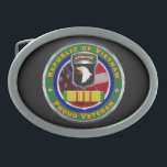 101. Im Flugzeug Division Vietnam Ovale Gürtelschnalle<br><div class="desc">Zeigen Sie Ihren Stolz auf die einzige Air Assault Division unserer Armee! Dieses einzigartige Design macht ein wunderbares Geschenk für Ihren Lieblings-Air-Assault-Soldaten! Sehr einzigartiges Geschenk für jeden, der nach diesem besonderen Geschenk für Werbeaktion, Ruhestand, PCS, ETS, Vatertag, Muttertag, Geburtstag, Weihnachten, Veteranentag oder jeden anderen besondere Anlass sucht. Dies ist ein...</div>
