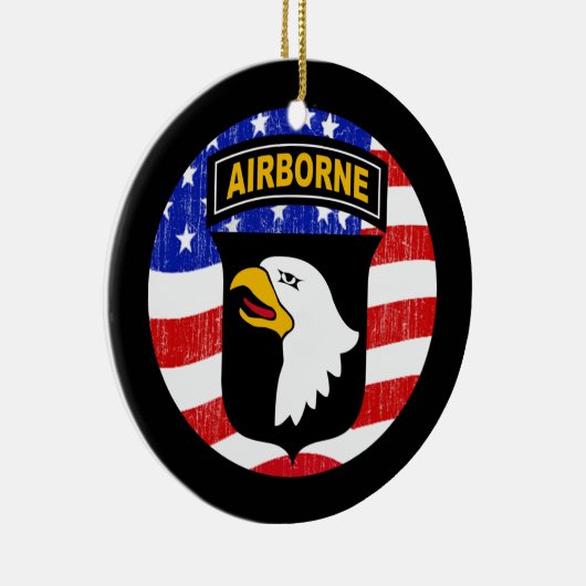 101. IM FLUGZEUG KERAMIKORNAMENT (Rechts)